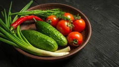 Non è necessario buttare via le verdure appassite: puoi farle rinvigorire con un vecchio trucco